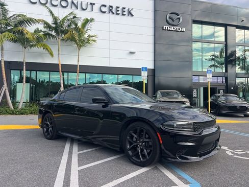 Used 2023 Dodge Charger R/T w/ Harman/Kardon Audio Group image 5