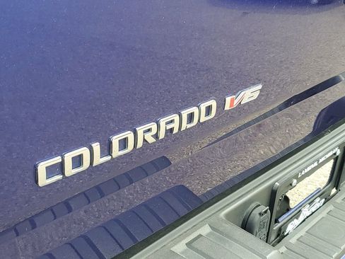 Used 2017 Chevrolet Colorado Z71 AWD/4WD image 32