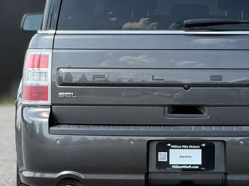 Used 2017 Ford Flex SEL w/ Equipment Group 202A AWD/4WD image 13
