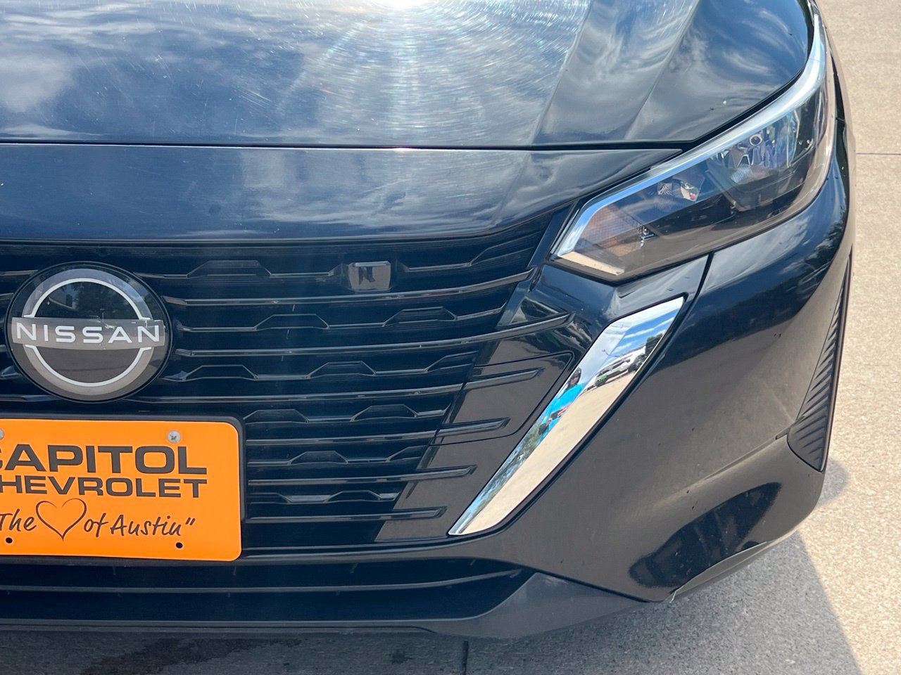 Used 2024 Nissan Sentra SV FWD image 9
