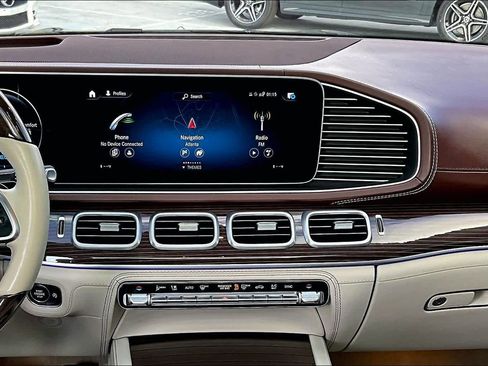 Used 2022 Mercedes-Benz Maybach GLS 600 Maybach GLS 600 image 6