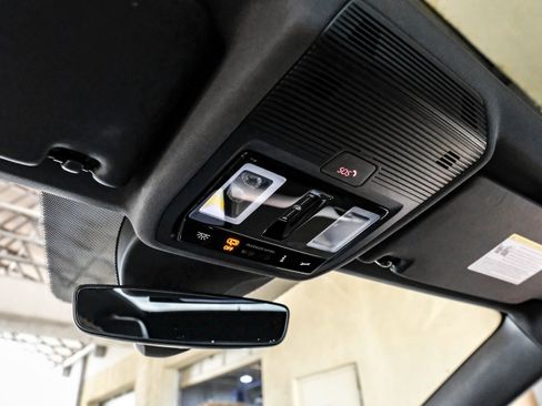 Used 2023 Volkswagen ID.4 Pro S image 32