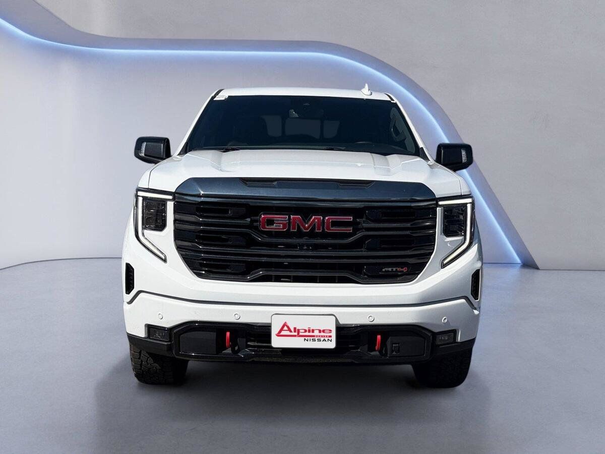 Used 2024 GMC Sierra 1500 AT4 w/ AT4 Preferred Package AWD/4WD image 8