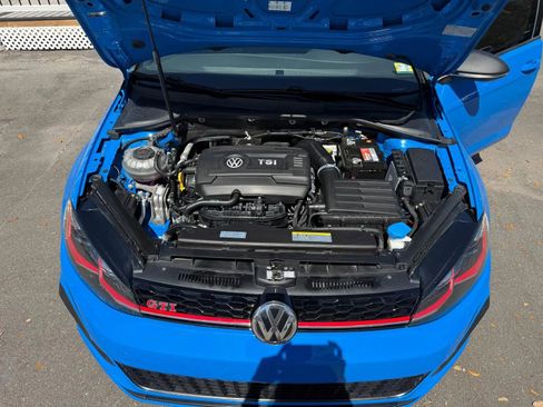 Used 2021 Volkswagen GTI SE image 11