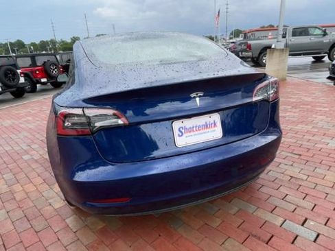 Used 2023 Tesla Model 3 Standard Range RWD image 8