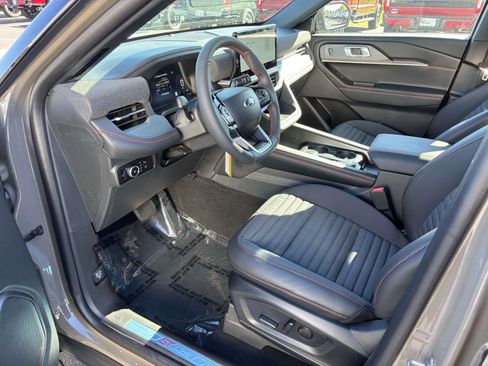 New 2026 Ford Explorer ST-Line w/ ST-Line Street Pack image 25