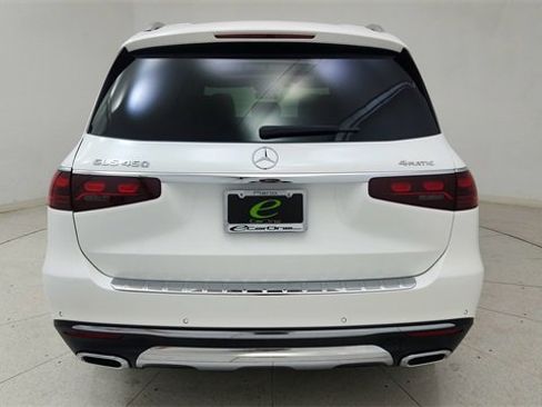 Used 2025 Mercedes-Benz GLS 450 4MATIC image 5