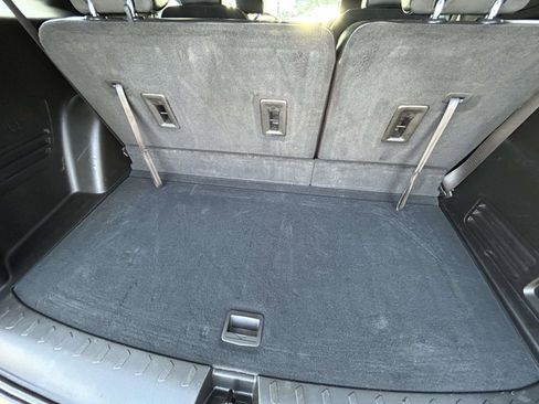 Used 2023 Chevrolet Traverse LT w/ LPO, Floor Liner Package image 17