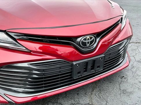Used 2018 Toyota Camry L image 28