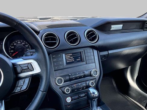 Used 2021 Ford Mustang Coupe RWD image 10