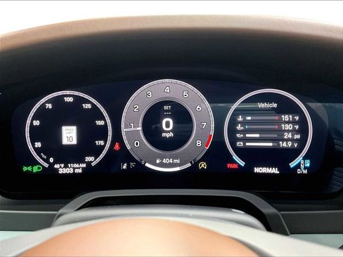 Used 2025 Porsche 911 Carrera image 24