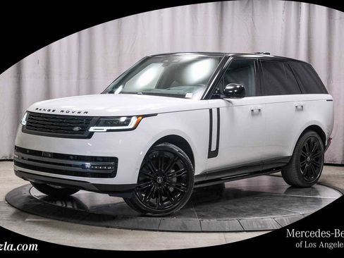 Used 2024 Land Rover Range Rover SE image 1