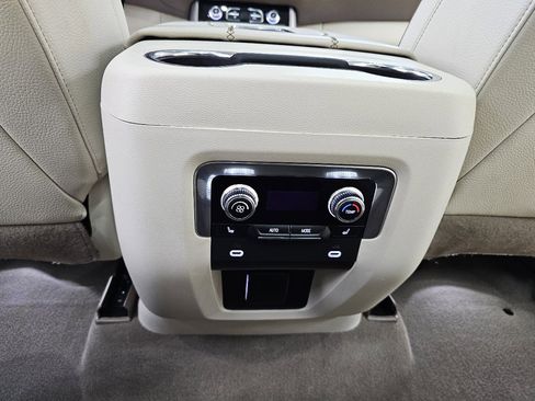 Used 2022 GMC Yukon Denali image 27