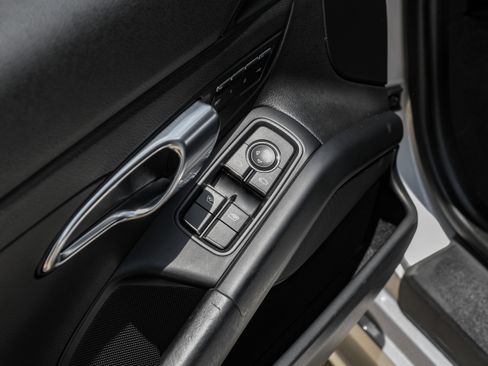 Used 2019 Porsche 718 Cayman RWD image 31