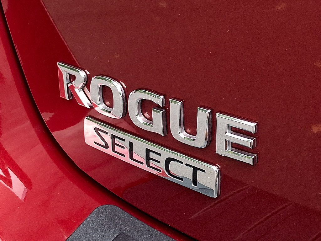 Used 2014 Nissan Rogue S w/ Convenience Package AWD/4WD image 32