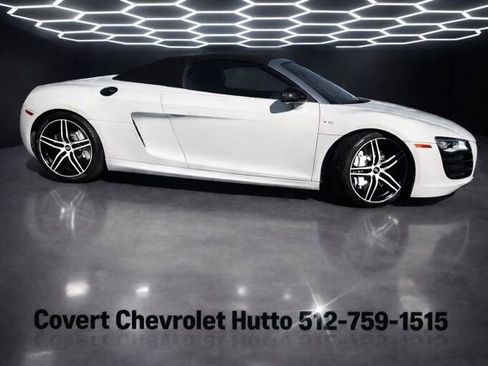 Used 2011 Audi R8 V10 w/ Enhanced Leather Pkg image 1