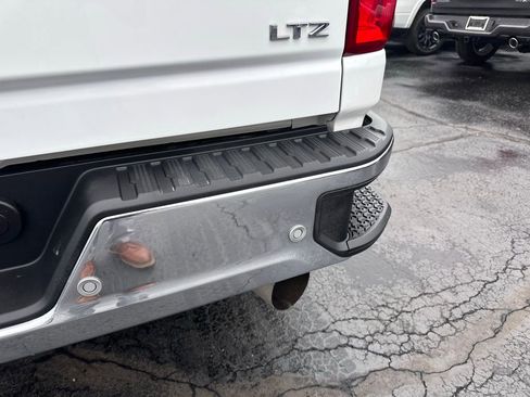 Used 2024 Chevrolet Silverado 3500 LTZ w/ LTZ Premium Package image 5