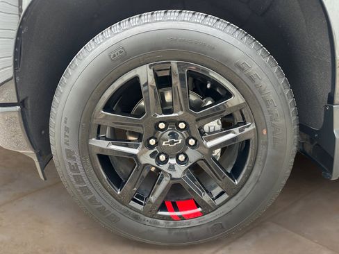 Used 2023 Chevrolet Silverado 1500 RST w/ Redline Edition RWD image 31