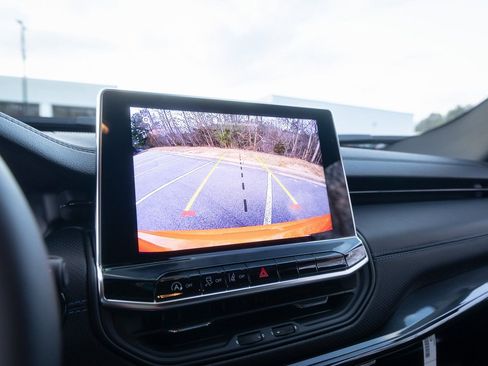 New 2026 Jeep Compass Latitude image 24