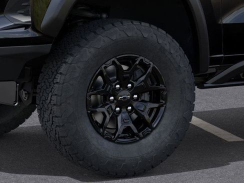 New 2025 Chevrolet Colorado ZR2 w/ Midnight Edition image 35