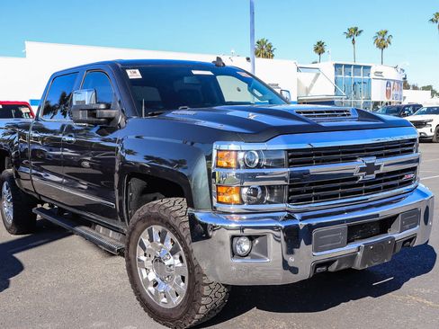 Used 2017 Chevrolet Silverado 2500 LTZ w/ Duramax Plus Package image 9