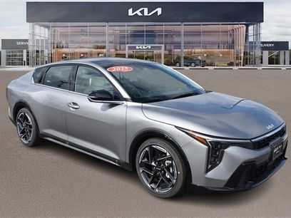 New 2025 Kia K4 GT-Line w/ GT-Line Premium Package