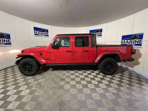 Used 2021 Jeep Gladiator Sport AWD/4WD image 13