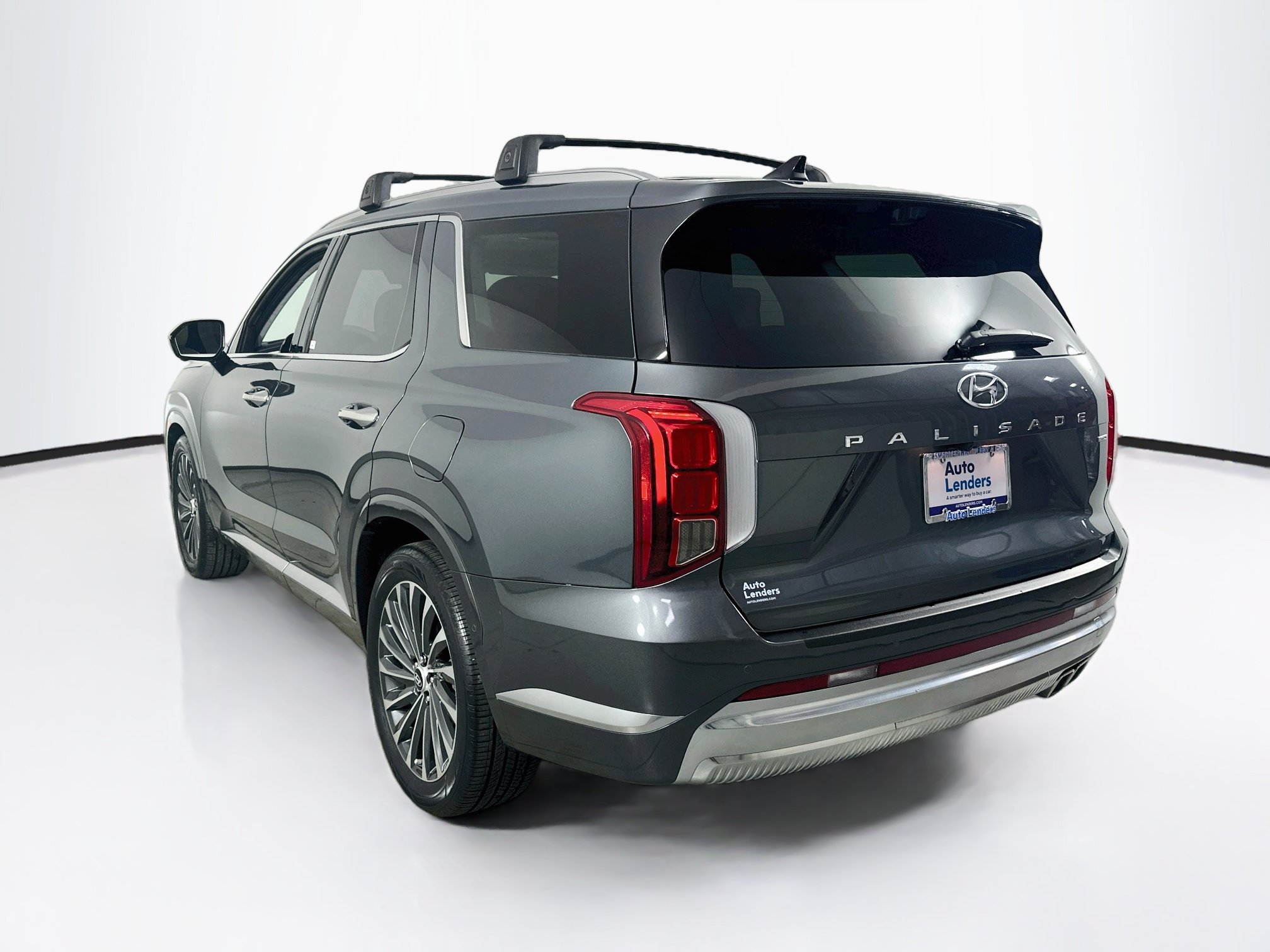 Used 2023 Hyundai Palisade Calligraphy w/ Cargo Package AWD/4WD image 7