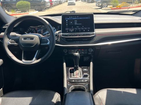 Certified 2025 Jeep Compass Trailhawk AWD/4WD image 19