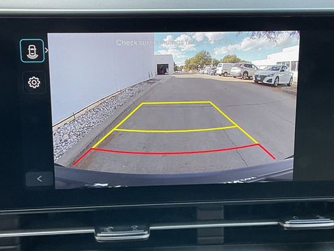 Used 2025 Hyundai Kona SEL image 30