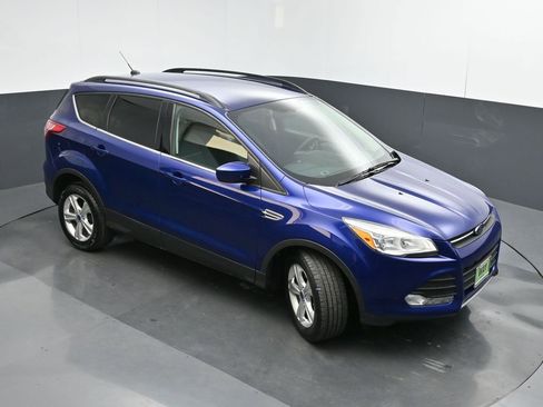 Used 2014 Ford Escape SE w/ Equipment Group 201A image 38