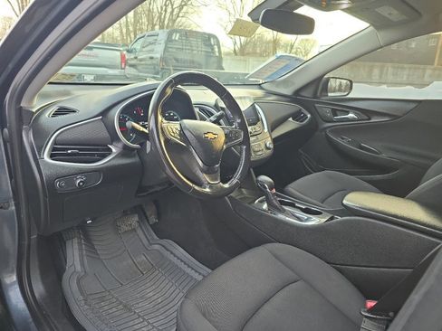 Used 2021 Chevrolet Malibu RS image 11