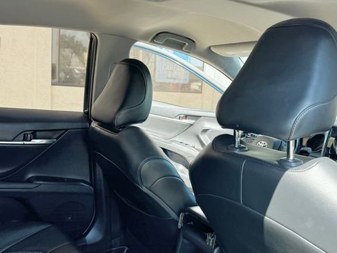 Used 2021 Toyota Camry SE w/ Carpet Mat Package (TMS) FWD image 17