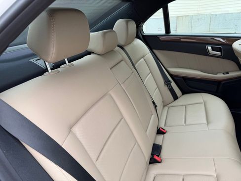 Used 2013 Mercedes-Benz E 350 Sedan image 21