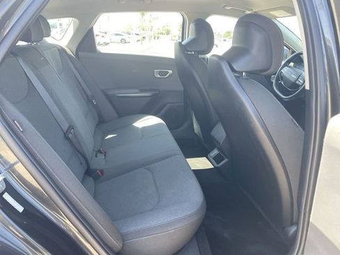 Used 2025 Kia K4 FWD image 25