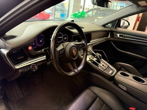 Used 2023 Porsche Panamera Platinum Edition RWD image 31