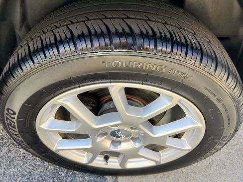 Used 2020 Jeep Renegade Sport w/ Sport Appearance Group image 20