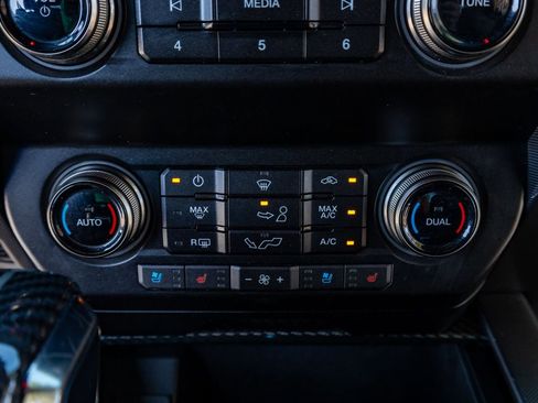 Used 2019 Ford F150 Raptor AWD/4WD image 23