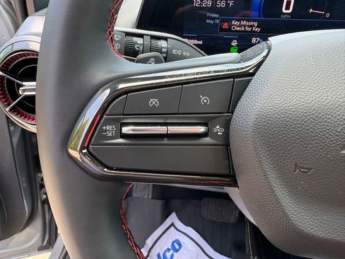 New 2026 Chevrolet Equinox EV RS AWD/4WD image 17