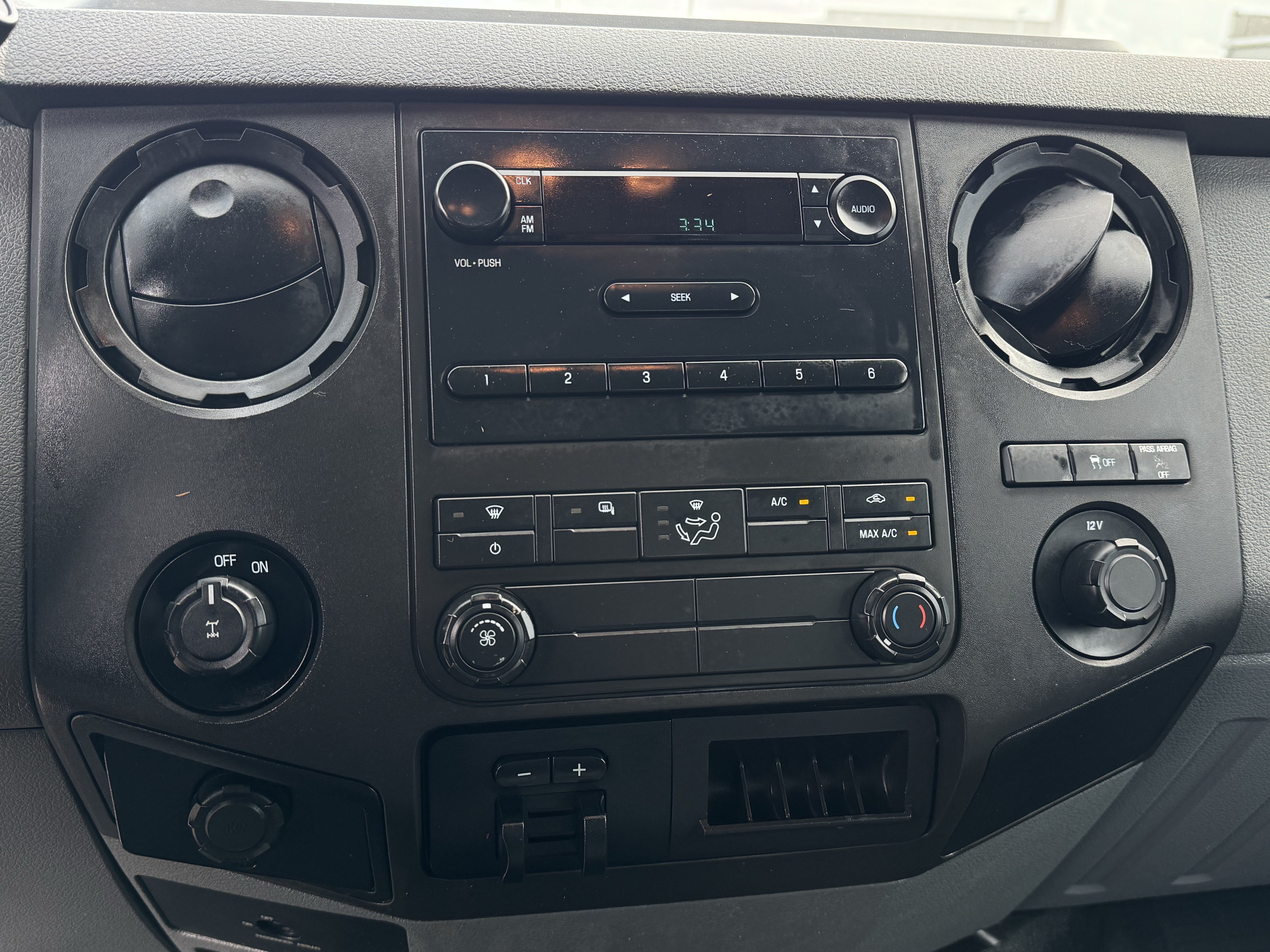 Used 2014 Ford F350 XL w/ Power Equipment Group AWD/4WD image 21