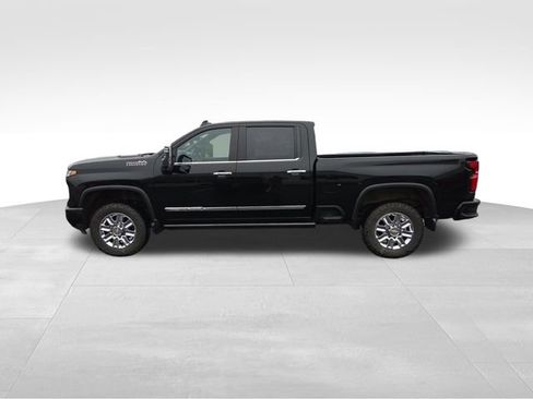 Used 2024 Chevrolet Silverado 3500 High Country w/ High Country Premium Package image 2