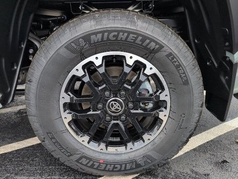 New 2026 Toyota Tundra SR5 image 11