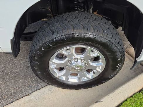 Used 2024 RAM 2500 Laramie w/ Safety Group AWD/4WD image 16