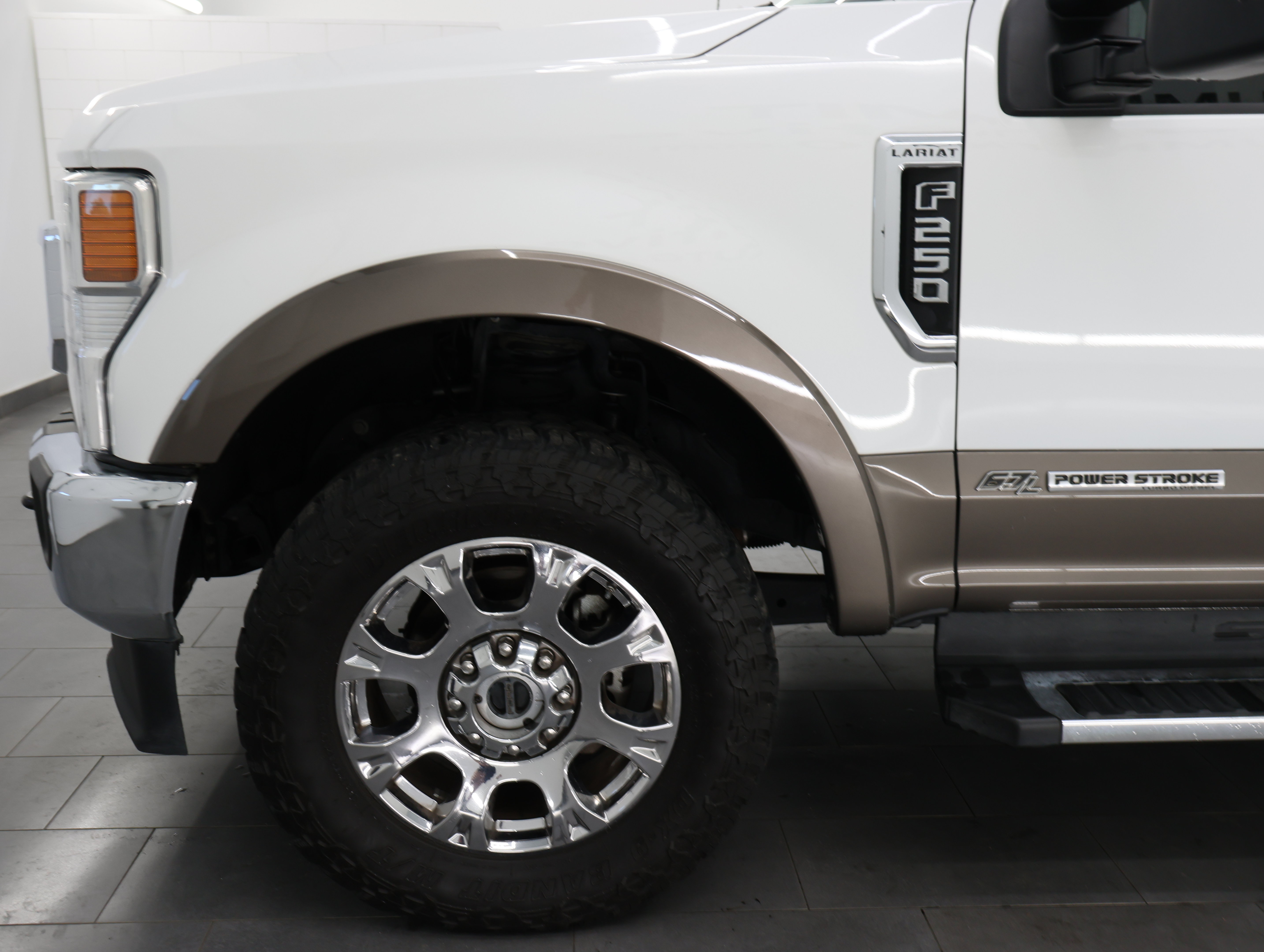 Used 2022 Ford F250 Lariat w/ Lariat Value Package AWD/4WD image 9