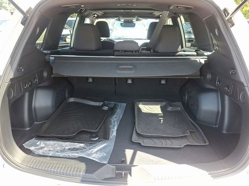 Certified 2025 Subaru Forester Premium image 27