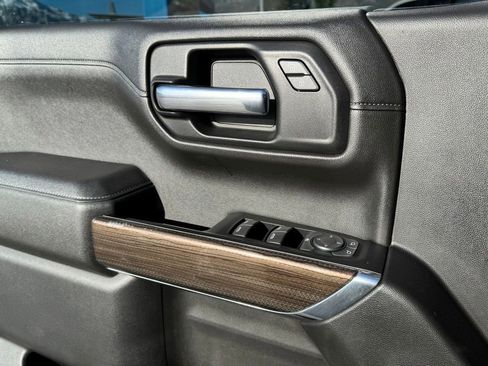 Used 2019 Chevrolet Silverado 1500 LT Trail Boss w/ Bed Protection Package AWD/4WD image 20