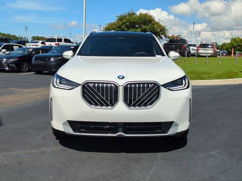 Certified 2025 BMW X3 xDrive30i w/ Premium Package image 3