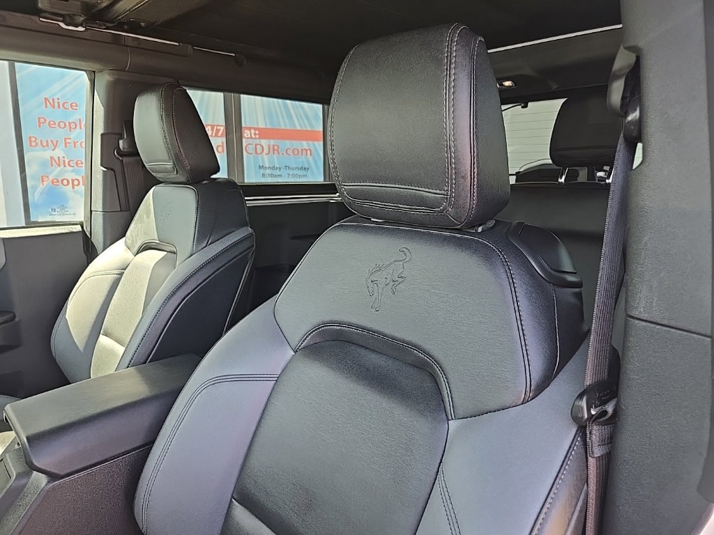 Used 2024 Ford Bronco Black Diamond AWD/4WD image 35