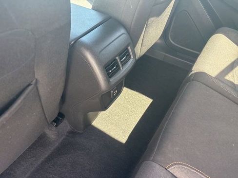 Used 2020 Chevrolet Equinox LT image 33