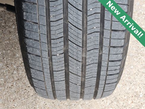 Used 2024 Jeep Grand Cherokee L Laredo image 11